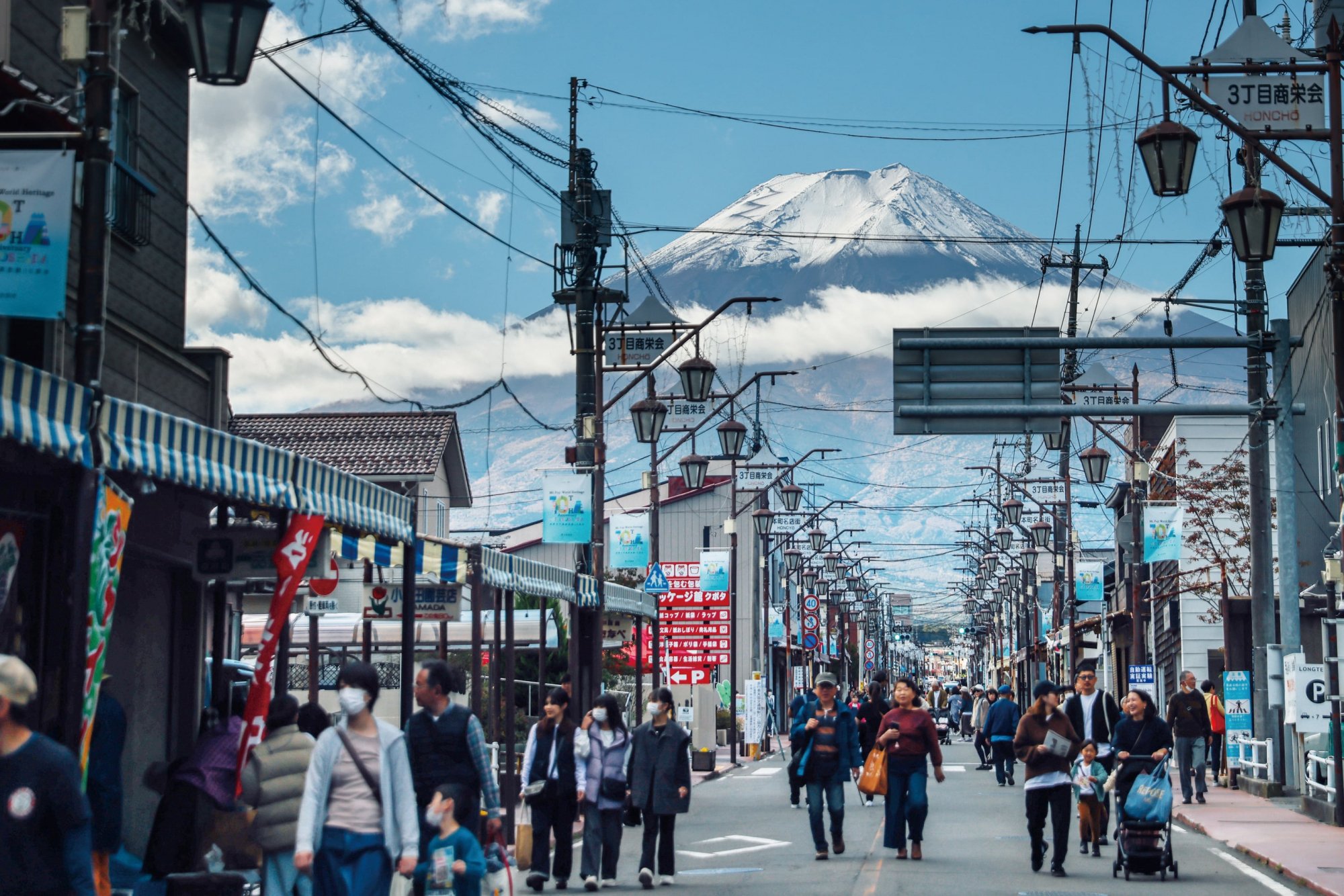 富士山を見ながらカフェで一休み